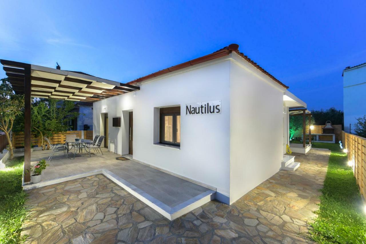 Νautilus Luxury Apartments Ierissos Exterior photo